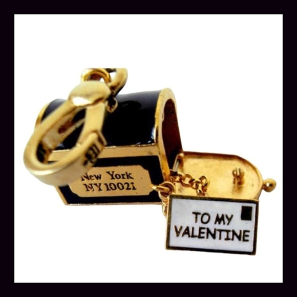 Juicy Couture Mailbox Charm - Picture 3 of 14